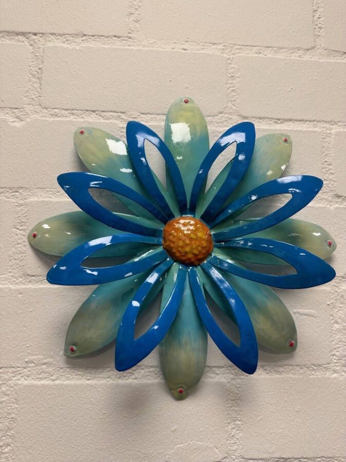 Impuls Metalen bloem wanddecoratie -Blauw tinten Dia 33 cm Voor binnen en buiten Wanddecoratie