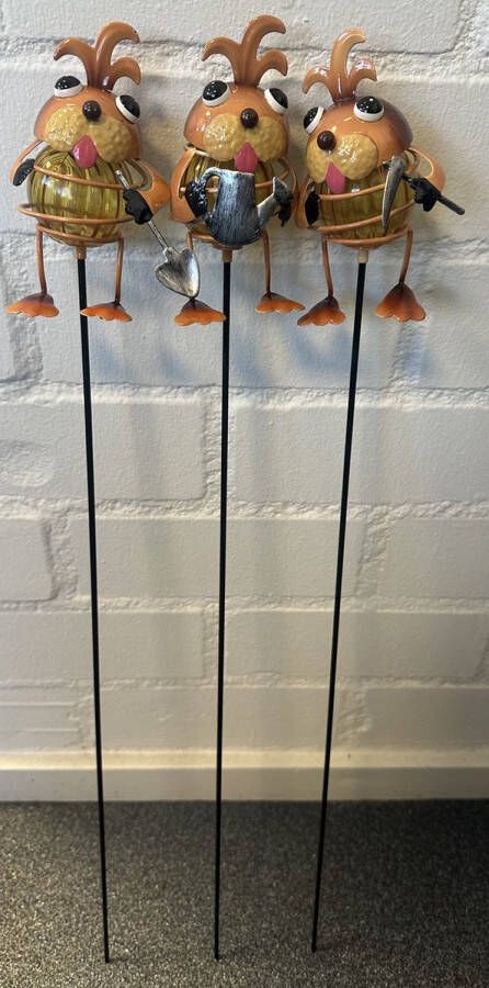 Impuls Metalen deco tuinstekers hondjes op bol Set van 3 stuks Meerkleurig hoogte 65 x 9 x 1 cm Tuinaccessoires Tuindecoratie – Tuinstekers