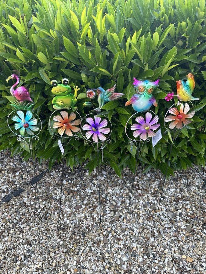 Impuls Metalen deco tuinstekers met windmolen uil flamingo kikker kolibri & vogels- Set van 5 stuks kleuren hoogte 61 x dia 10.5 x 3.8 cm Tuinaccessoires Tuindecoratie Tuinstekers