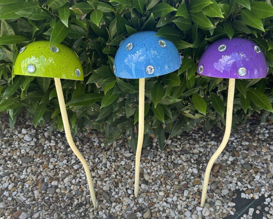 Impuls Metalen deco tuinstekers Paddenstoelen met steentjes op veer Set van 3 stuks paars-groen-blauw hoogte 42 x 13 x 3 cm Tuinaccessoires Tuindecoratie – Tuinstekers