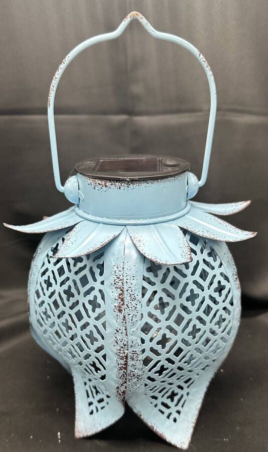 Impuls Metalen solarlamp lantaarn bloem met opengewerkt motief blauw met bulb LED Staand en of hangend model hoogte 18 x 16 x 12 cm Tuindecoratie Tuinverlichting