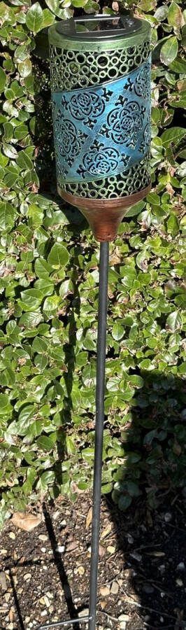 Impuls Metalen solarlamp op tuinsteker met opengewerkt motief meerkleurig + koper kleurig tuinsteker hoogte 90 x 10 x 2 cm Tuindecoratie Tuinverlichting