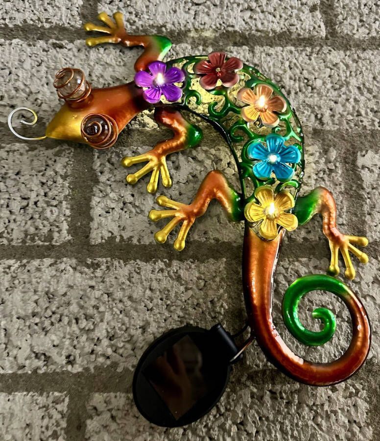 Impuls Metalen wand solarlamp salamander meerkleurig met 4 LED wandmodel hoogte 24 x 36 x 1 cm Tuindecoratie Tuinverlichting