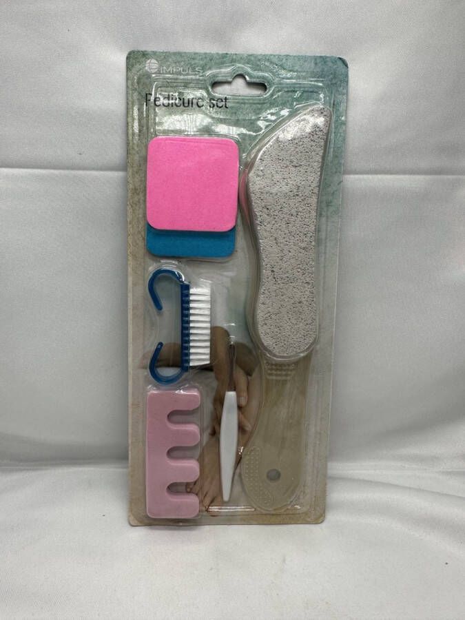 Impuls Pedicure set 6-delige set Voorzien van 2x schuurpads Blauwe Nagelborstel Puimsteen borstel Roze Teenspreider Nagelriem verwijderaar Persoonlijke verzorging Geschikt voor voeten Pedicure setjes