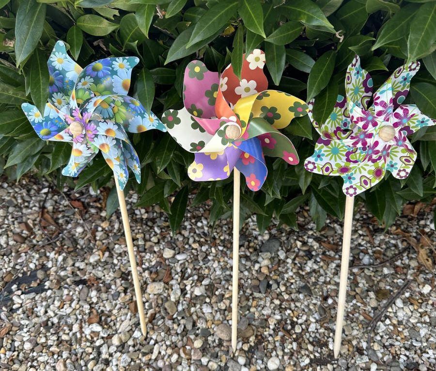 Impuls Set van 3 windmolens kunststof+houten steker bloemen motief- meerkleurig dia 17 cm x hoogte 48 cm Tuinaccessoires tuinstekers