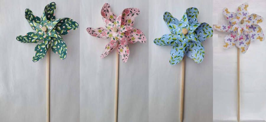 Impuls Set van 4 windmolens kunststof+houten steker bloemen blaadjes & vlinders- meerkleurig dia 17 cm x hoogte 48 cm Tuinaccessoires tuinstekers