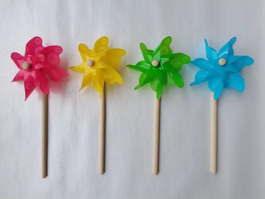 Impuls Set van 4 windmolens kunststof+houten steker met motief- meerkleurig dia 17 cm x hoogte 48 cm Tuinaccessoires tuinstekers
