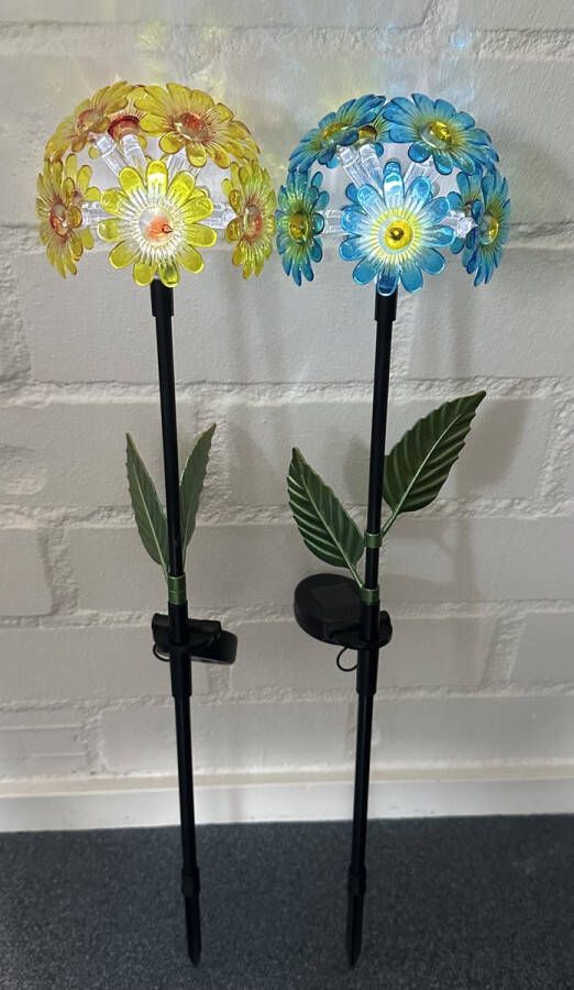 Impuls Solar Bloemen met LED op tuinsteker Set van 2 stuks kunststof meerkleurig met LED staand model hoogte 62 x 12 x 3 cm Tuindecoratie Tuinverlichting Tuinstekers