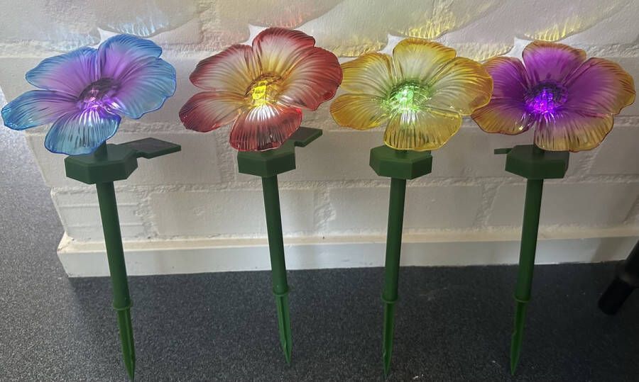 Impuls Solar Bloemen met LED op tuinsteker Set van 4 stuks kunststof meerkleurig met LED staand model hoogte 40 x 16 x 3 cm Tuindecoratie Tuinverlichting Tuinstekers