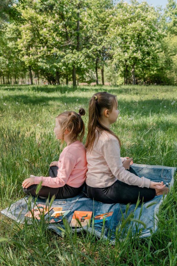 IMYOGI partner yoga kaarten voor kinderen kinderyoga kaarten kindercadeautje yoga mat accessoires yoga boek kids yoga cards kindercadeautje voor kinderen