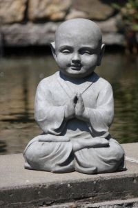 Warentuin Boeddha Shaolin Monnik Meditatie 25x20x42 Cm Licht Grijs Fiberclay