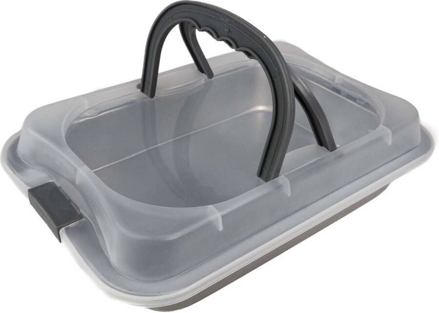 Intirilife Bakplaat met deksel in Zilver Buitenkant 37.1 x 25 x 9 cm Binnenkant 31 x 21 x 5.5 cm Ca. 2.6 liter inhoud Rechthoekige container met draaggrepen