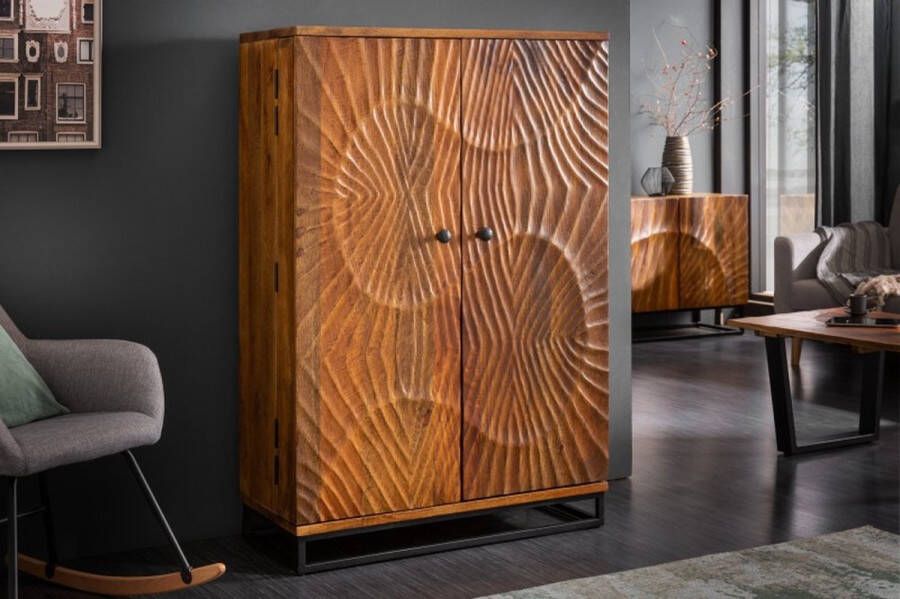 Invicta Interior Massieve barkast SCORPION 141cm bruin mangohout gedetailleerd 3D-houtsnijwerk 40955