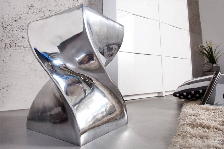 Invicta Interior Sculpturale bijzettafel TWIST 30cm zilver gepolijst aluminium kruk modern design 30220