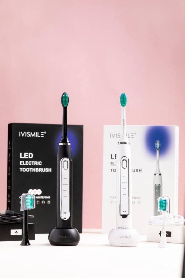 IVISmile De eerste slimme elektrische tandenborstel met ingebouwde LED-bleektechnologie