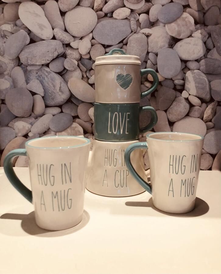 J- Line Ontbijt op bed set koffiepot J line 2 mokken Hug in a Mug ideaal geschenk om je geliefde te verrassen met een ontbijt op bed of als kerst geschenk!