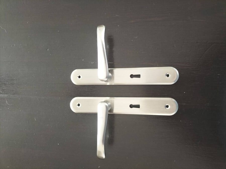 Jairol Deurkruk RVS look met sleutelgat 240x40mm
