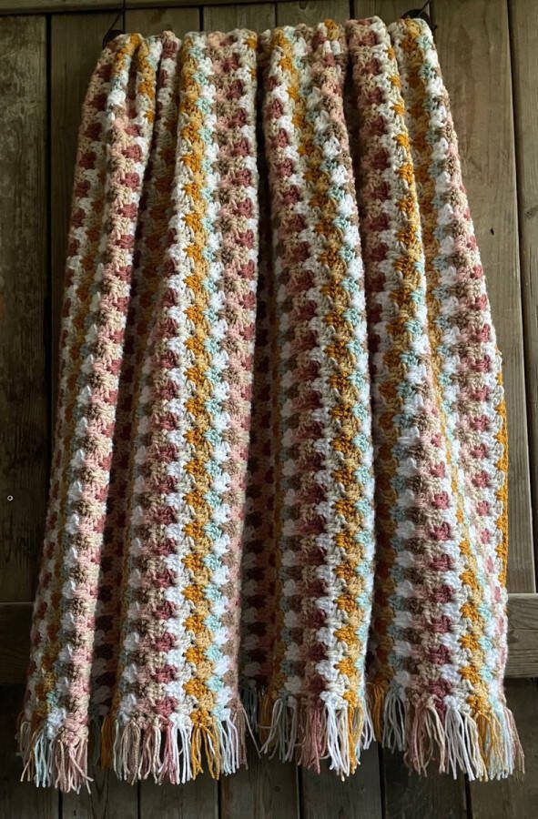 James C. Brett Wendy Wools HAAKPAKKET PLAID GRANNY SPIKE