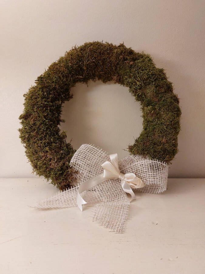 JGS (merkloos) Prachtige handgemaakte krans met mos beige jute en strikken 35cm diameter