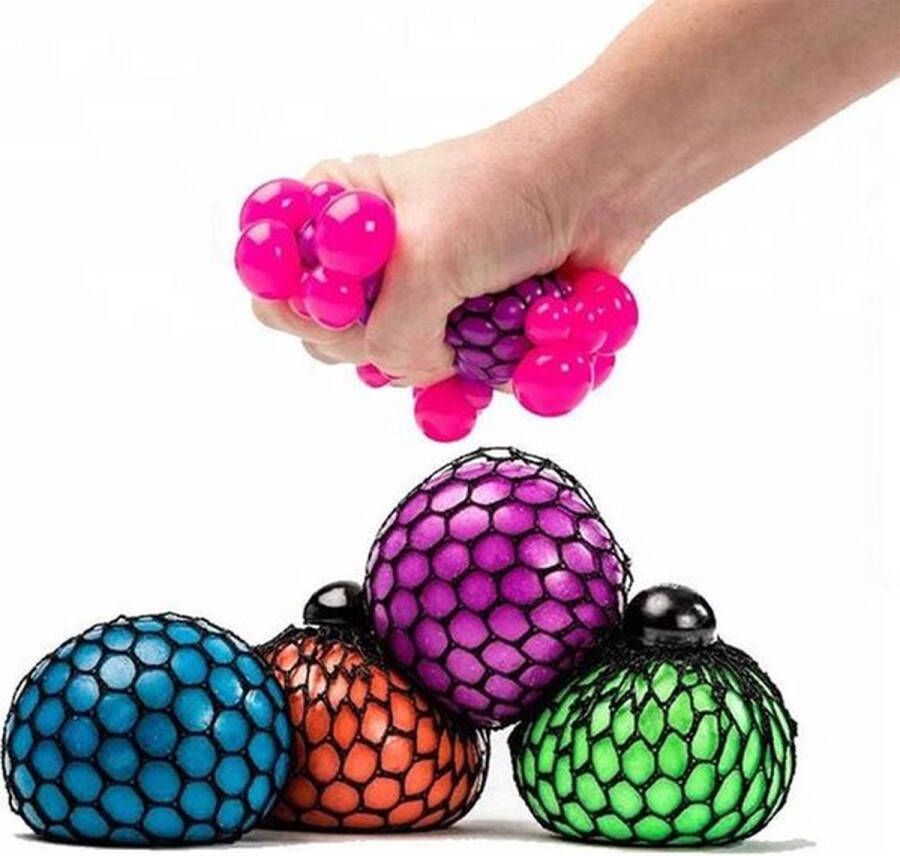 K & G stressbal – stressbal met netje – Speelgoed voor jongens & meisjes Stressballen geschikt voor kinderen & volwassen – Stressbestendig Squishy fidget toys pakket – set van drie knijpballen