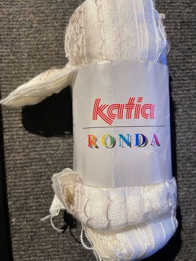 Katia Breiwol Ronda Nr 200 vooral geschikt voor dames sjaal