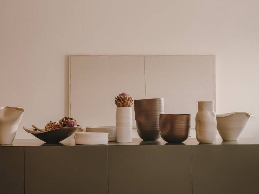 Kave Home Donkerbruine keramishe Macarelleta-vaas Ø 21 cm