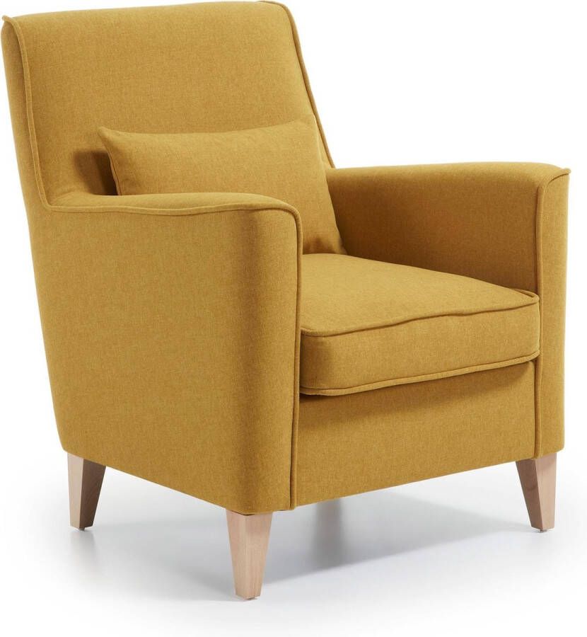 Kave Home Glam fauteuil in mosterdgeel met massief beukenhouten poten