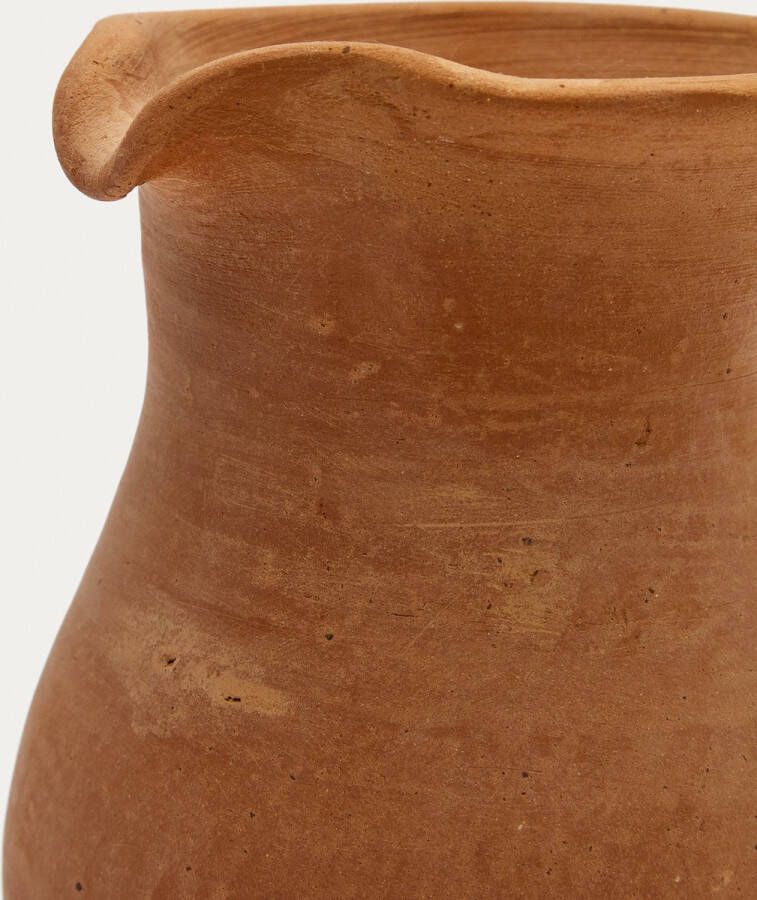 Kave Home Mercia-vaas van terracotta 18 cm