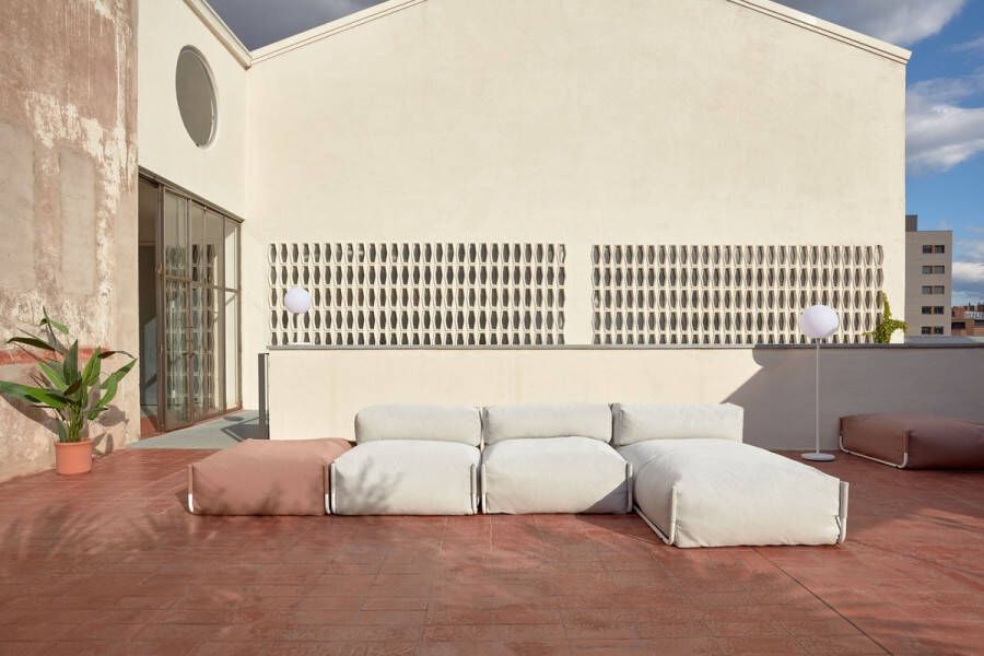 Kave Home Square poef lichtgrijs en wit met rugleuning voor 100% outdoor modulaire bank 101 x 101 cm