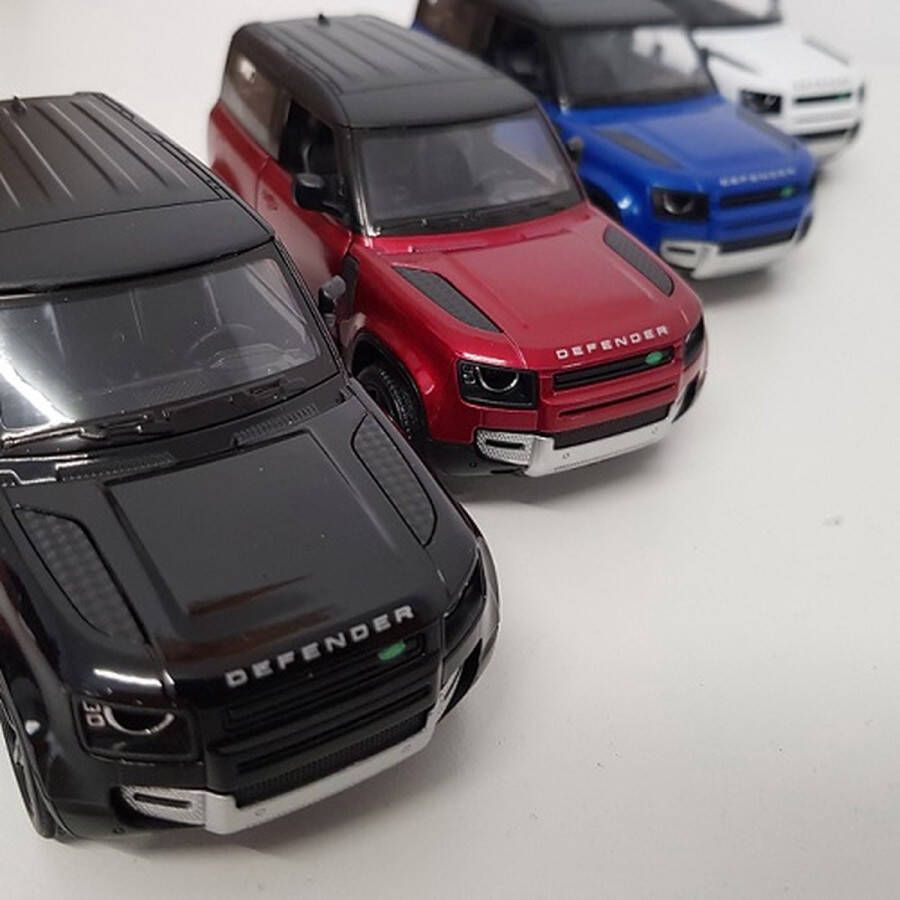 Kinsm art Land Rover Defender 90 diecast schaal 1:36 met pull back motor