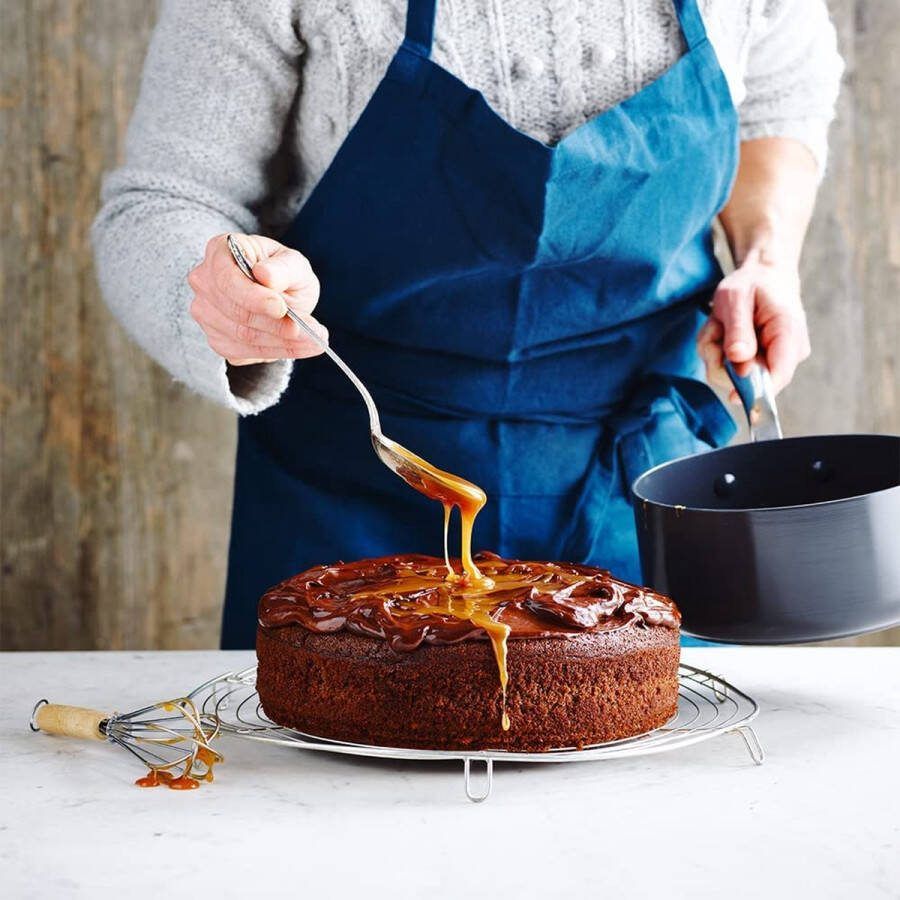 KitchenAid Gealuminiseerd stalen 2-delige bakvormset 20 cm en 24 cm springvormcakes PFAS-vrije antiaanbaklaag ovenbestendig vaatwasmachinebestendig grijs