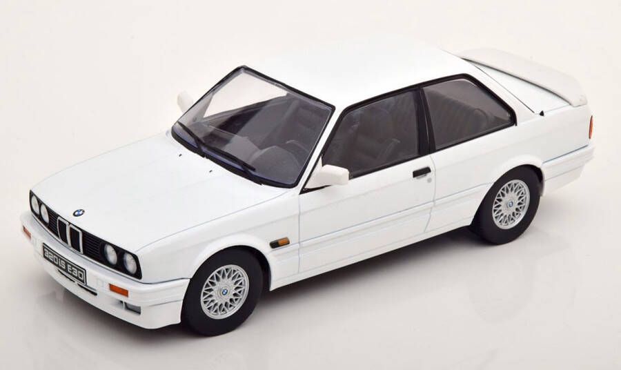 KK Scale Het 1:18 Diecast model van de BMW M3 Italo 320IS E30 van 1989 in White. De fabrikant van het schaalmodel is .This model is alleen online beschikbaar