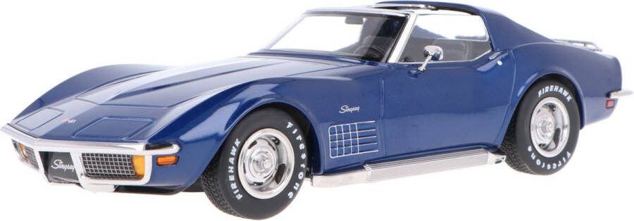 KK Scale Het 1:18 gegoten model van de Chevrolet Corvette C3 uit 1972 in blauw metallic. De fabrikant van het schaalmodel is . Dit model is alleen online verkrijgbaar