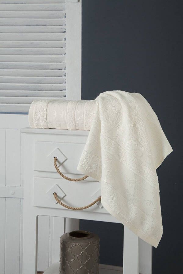 KY home and Bath -WIT -2 delig bamboe handdoeken set 1x 50x90cm 1x 100x150cm
