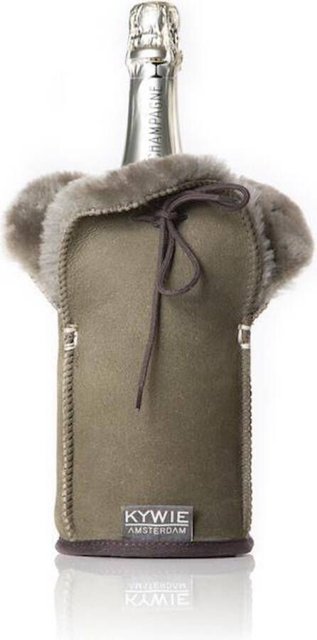 KYWIE Champagnekoeler van 100% natuurlijk schapenvacht kleur suede: Groen kleur wol: khaki groen