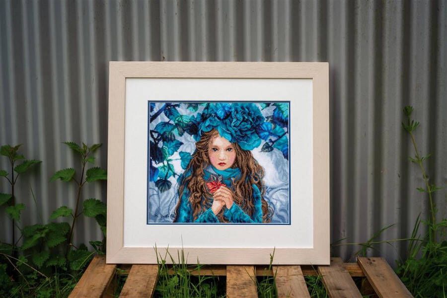 Lanarte Blue flowers girl Eavenwave borduurpakket pn-0188640