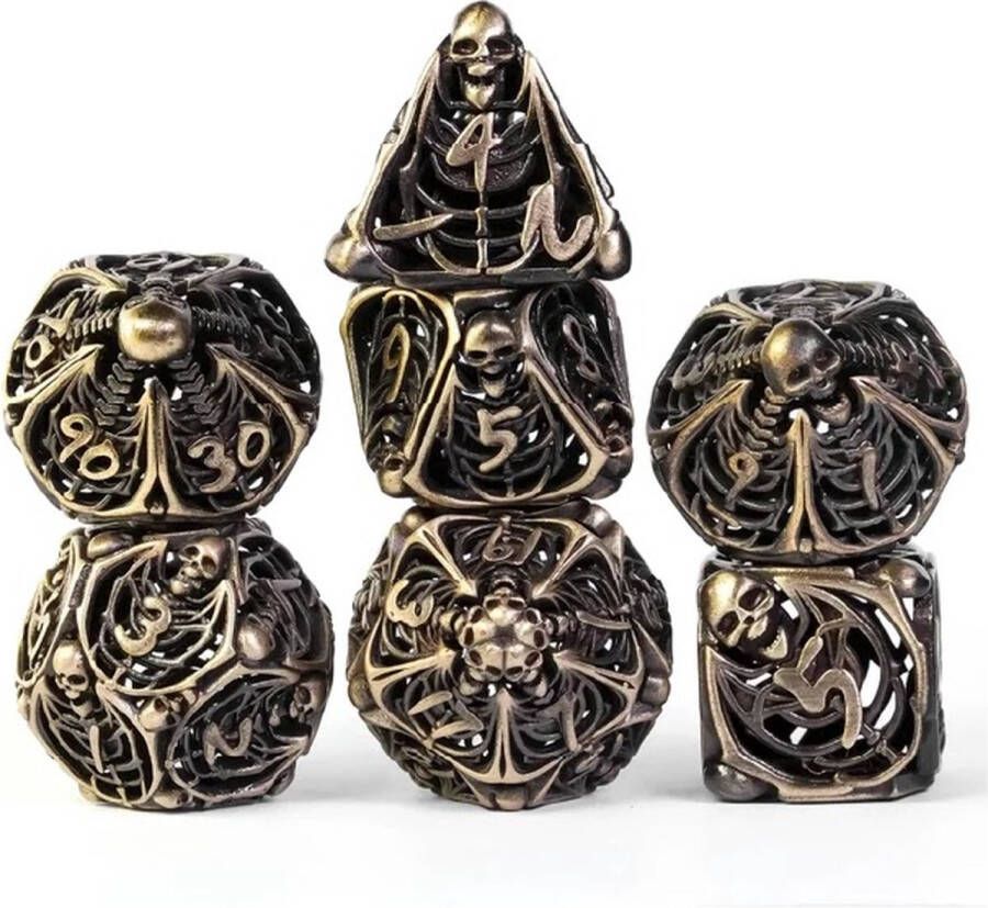 Lapi Toys Dungeons and Dragons dobbelstenen DnD Dice Polydice Dobbelstenen Dungeons Dragons Metal dice Metalen Dobbelstenen DnD Dice Set 1 set (7 stuks) Metaal Goudkleurig
