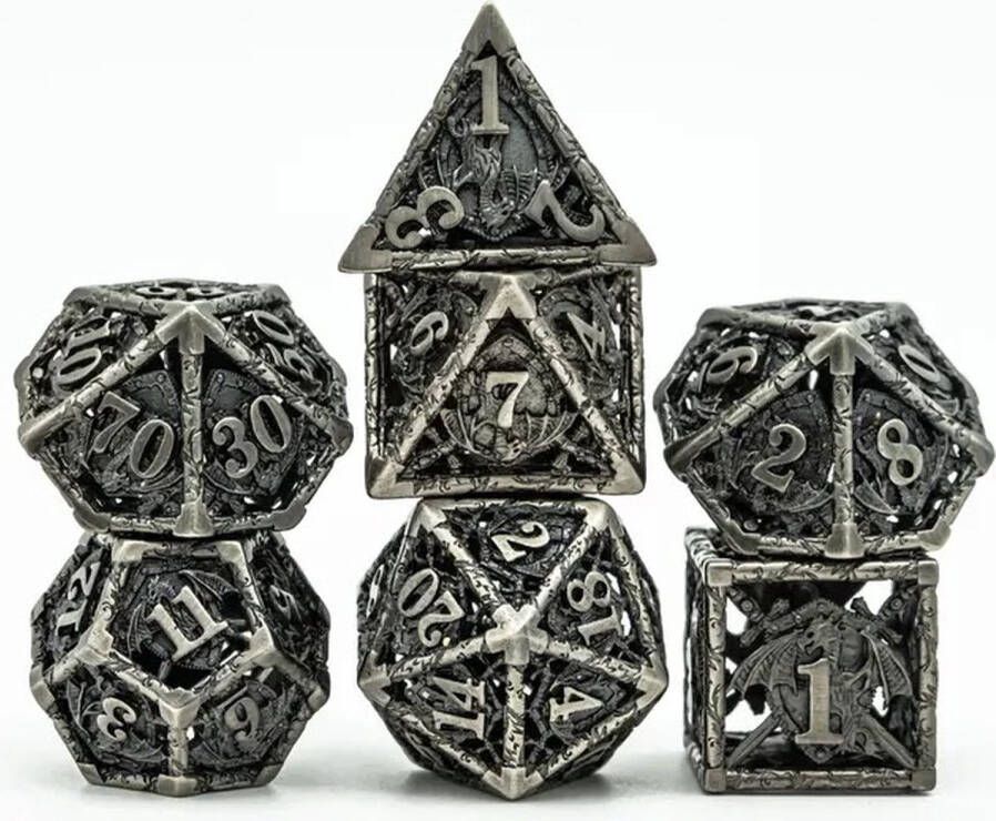 Lapi Toys Dungeons and Dragons dobbelstenen DnD Dice Polydice Dobbelstenen Dungeons Dragons Metal dice Metalen Dobbelstenen DnD Dice Set Hollow dice 1 set (7 stuks) Metaal Zilverkleurig