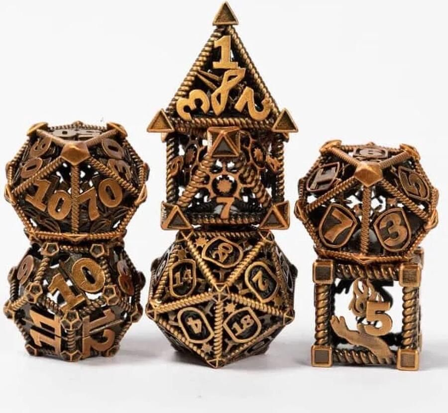 Lapi Toys Dungeons and Dragons dobbelstenen DnD Dice Polydice Dobbelstenen Dungeons Dragons Metal dice Metalen Dobbelstenen DnD Dice Set Hollow dice 1 set (7 stuks) Metaal Goudkleurig