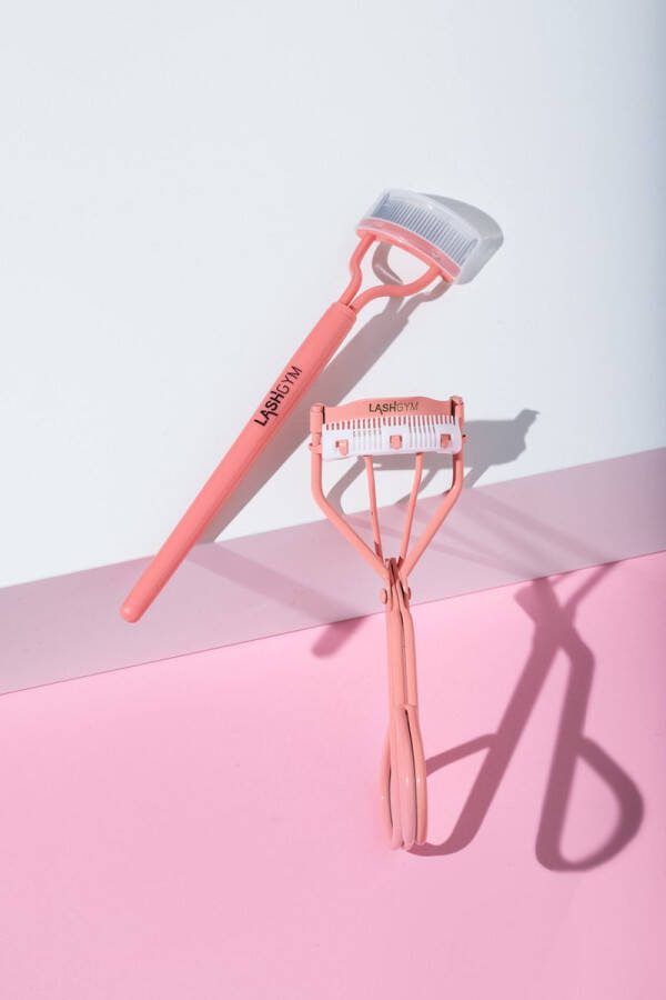LASHGYM Wimperkruller met Kam Eyelash Curler + 5x Gratis Extra Siliconen Pad Wimper Borstel Wimperkrultang Gekrulde Volle Wimpers Pad Comb Krullen Wimpers Wimperkam Wimperlift Lift