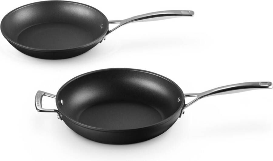 Le Creuset Pannenset Les Forgées TNS 1x koekenpan ø 24 en 1x Sauteerpan 28 cm Standaard anti-aanbaklaag