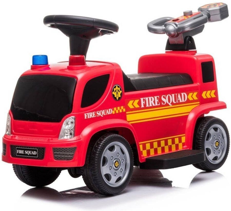 LEAN TOYS Elektrische kinderauto brandweerauto brandweer spuitwagen tot 20kg max 1-3 km h met geluid en licht en bellenblaas rood