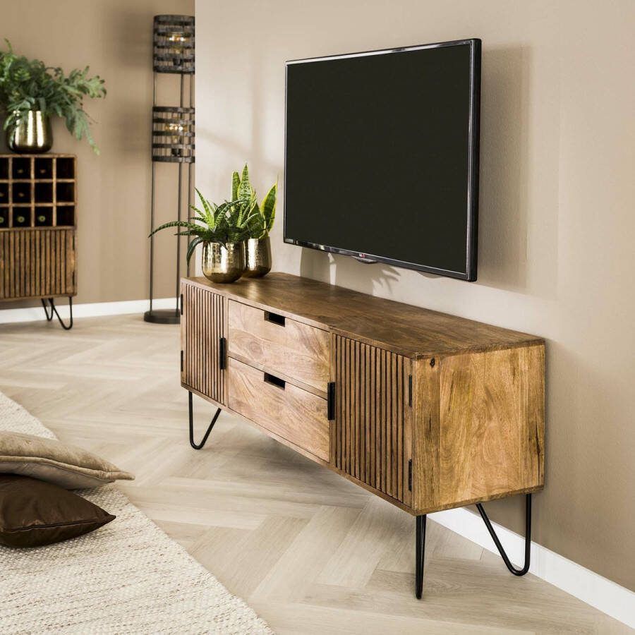 LifestyleFurn TV-meubel Twiggy Mangohout 135cm Massief mango zandkleur