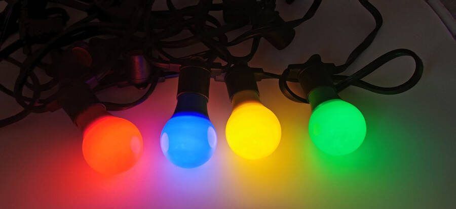 Lili 41 Partykabel 10 mtr + contra stekker 18 fitting incl 18 gekleurde G60 Ø 60mm LED lampen in 5 kleur. E27 5W (zoals prikkabel)