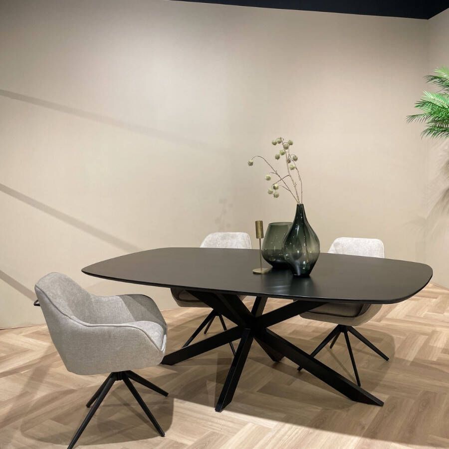 Livingfurn | Eetkamerstoel Thomas Toffee | Zitmeubels eetkamer | Armstoel