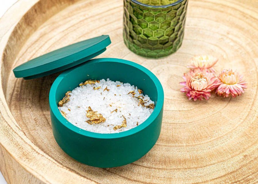 LiZ-e Badzout mix dode zeezout met gouden flakes 1 kg Badzout Verzachtend Zuiverend Rustgevend Wellness Relaxatie Verzorging Spa Ontstressen Kalmerend Luxe Verzorging