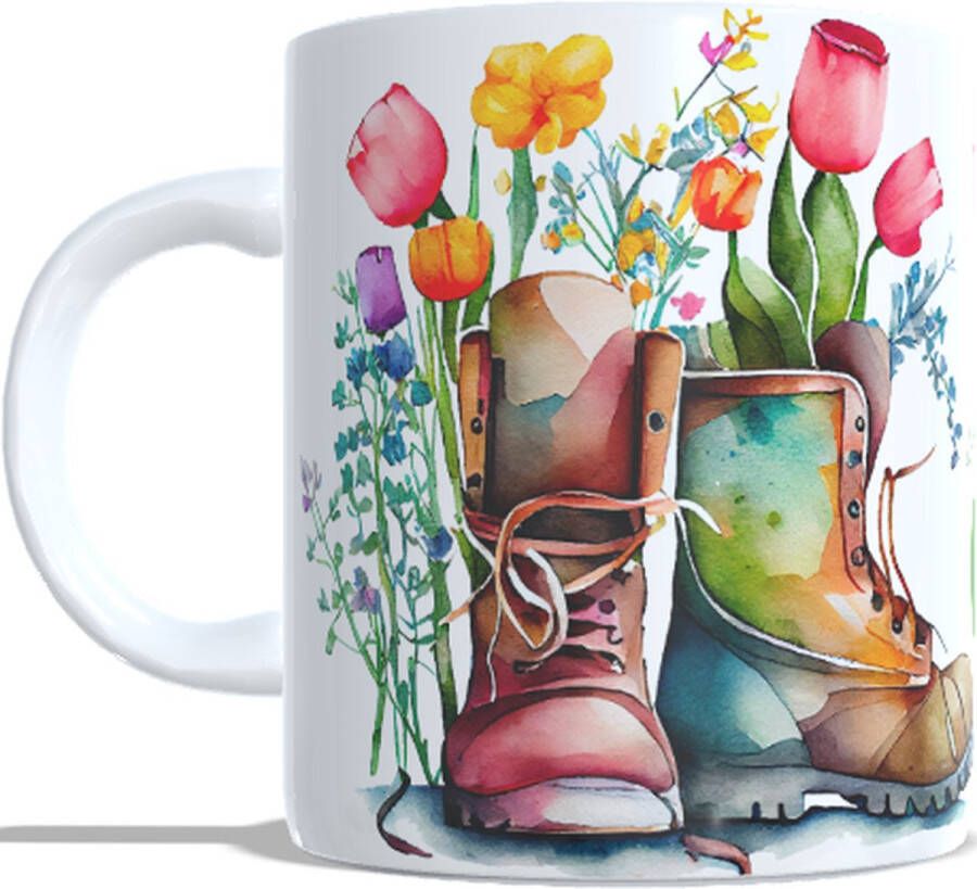 Looster-art&design Koffie beker thee mok tekst life is better in the garden