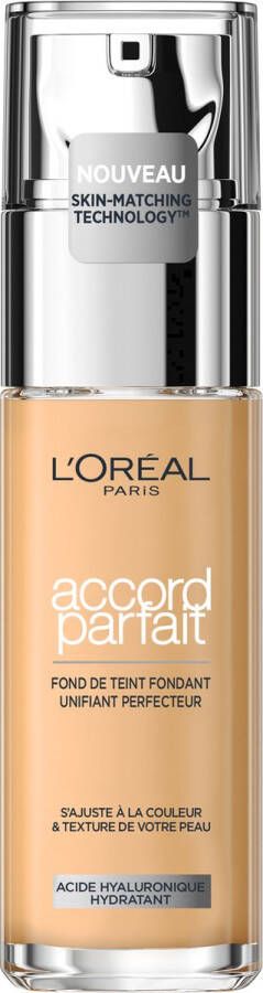 L Oréal Paris Accord Parfait Foundation 1.5N Natuurlijk Dekkende Foundation met Hyaluronzuur en SPF 16 30 ml