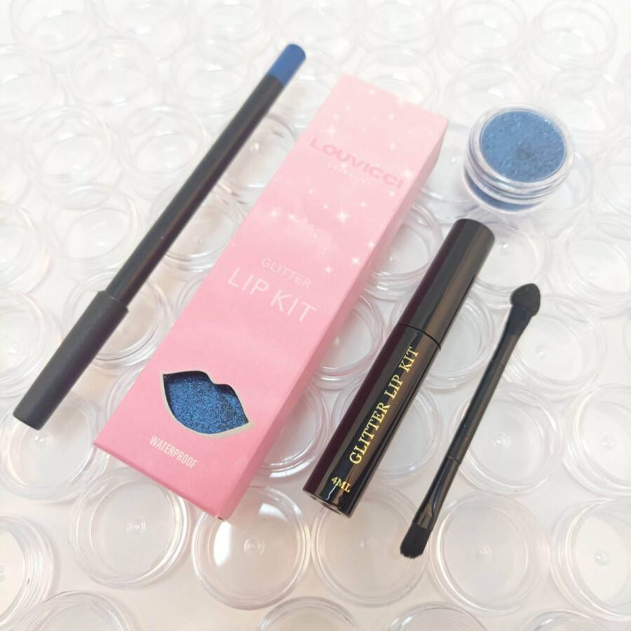 Louvicci Glitter Lip Kit Royal Blue Inclusief lipliner Geschikt als lipgloss en oogschaduw Geschenkset Blauw