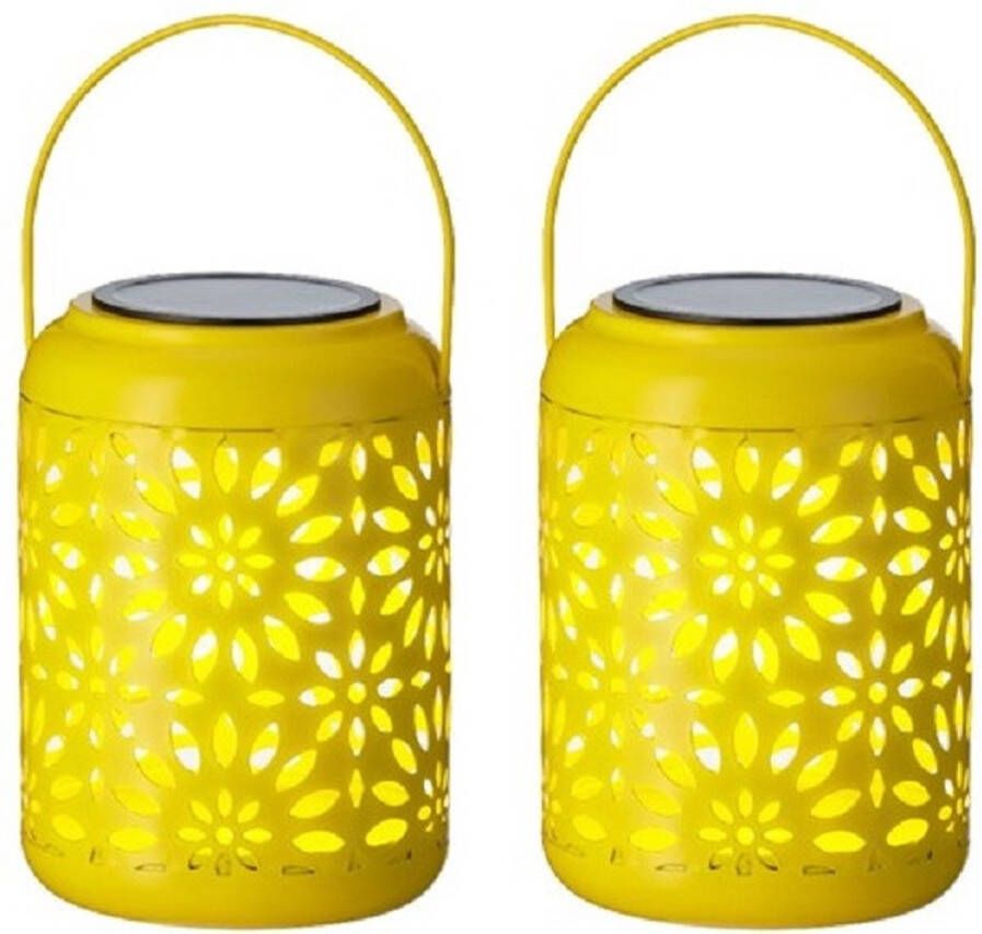 Lumineo 2x stuks solar lantaarn ijzer geel met hengsel 17 cm Tuinlantaarns Solarverlichting Tuinverlichting